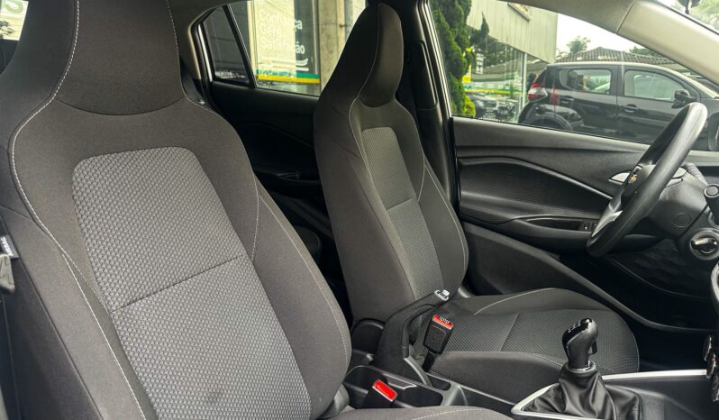 
								ONIX 1.0 TURBO FLEX LT MANUAL 2024/2024 full									