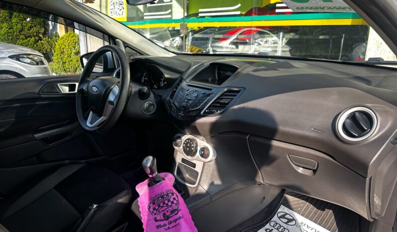 
								FORD FIESTA SE 1.6 16v FLEX full									