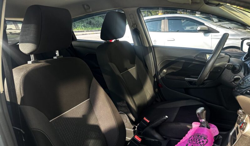 
								FORD FIESTA SE 1.6 16v FLEX full									