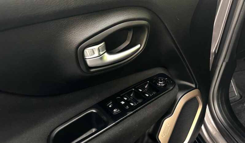 
								JEEP RENEGADE 1.8 SPORT FLEX AUTOMÁTICO 2018 full									