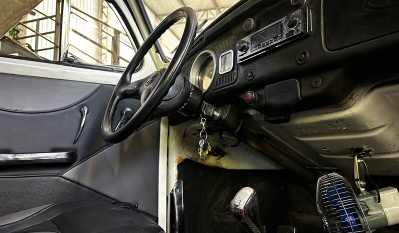 
								VOLKSWAGEN FUSCA 1300L 1977 full									