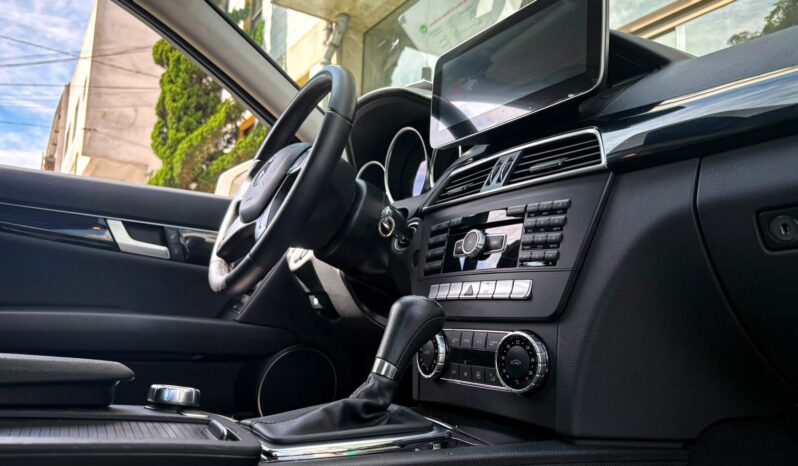 
								MERCEDES-BENZ C180 1.6 CGI SPORT 16V TURBO GASOLINA 4P AUTOMÁTICO 2014 full									