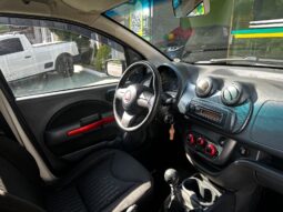 
										FIAT UNO 1.4 SPORTING 8V FLEX 4P MANUAL 2011/2012 full									