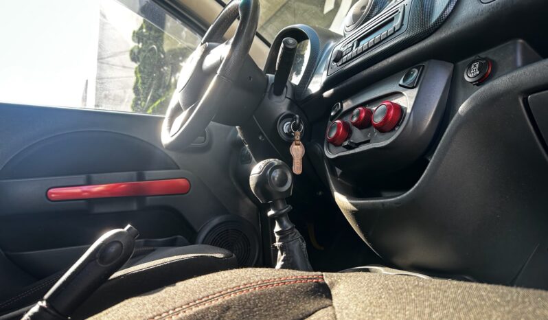 
								FIAT UNO 1.4 SPORTING 8V FLEX 4P MANUAL 2011/2012 full									