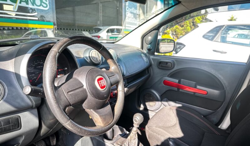 
								FIAT UNO 1.4 SPORTING 8V FLEX 4P MANUAL 2011/2012 full									